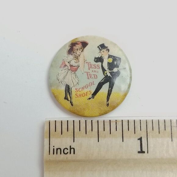 Antique Tess and Ted School Shoes Color Button, Advertising Cartoon, Missing Pin - Picture 4 of 5